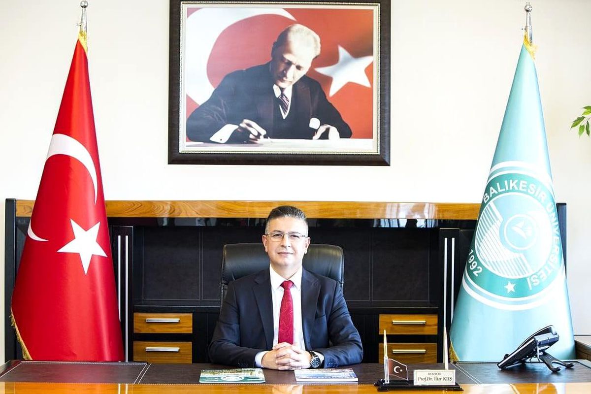 Azerbaycan Büyükelçisinden BAÜN\'e teşekkür