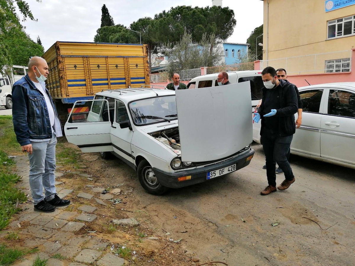 Çalınan otomobil sahte plaka takılı halde bulundu