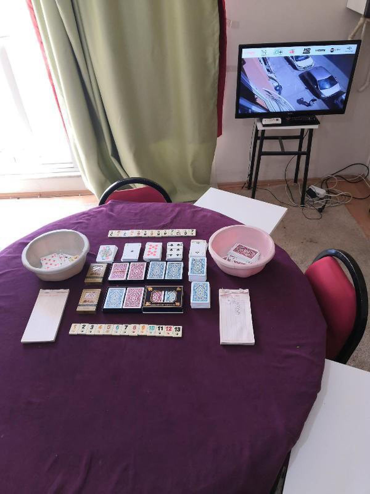 Denizli\'de kumar oynarken yakalanan 32 kişiye 42 bin 752 lira ceza