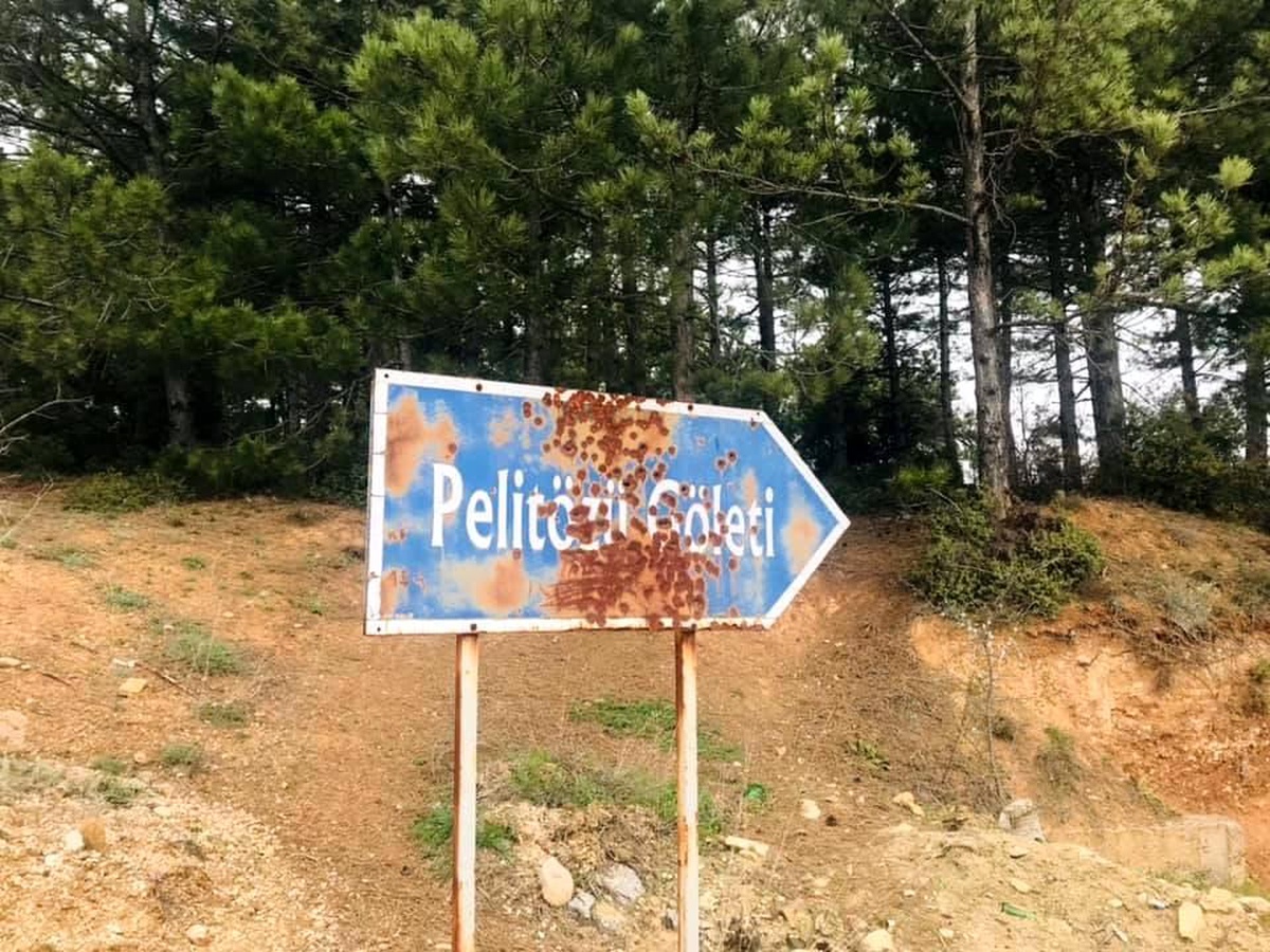 Gölpark\'ın yolları köstebek yuvasına döndü