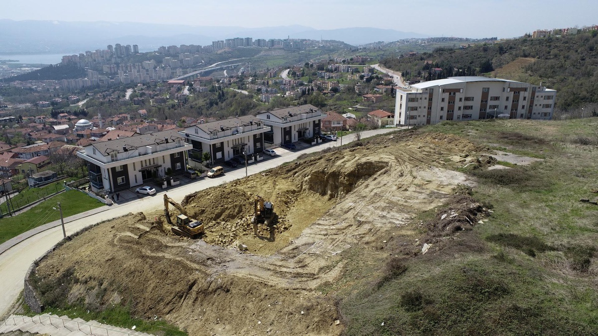 İzmit ve Derince\'de 13 adet depo çalışmalarına başlandı