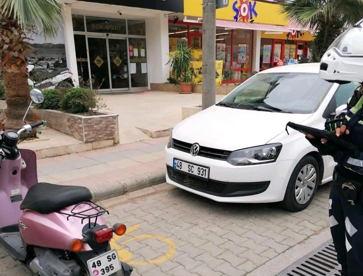 Marmaris\'te engelli park yerlerine hatalım parklara cezai işlem uygulandı