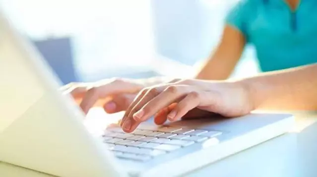 MHRS ve Alo 182, Bakan Koca'nın 'aşılamada 55 yaş üstüne geçildi' açıklamasının ardından çöktü MHRS ve Alo 182, Bakan Koca'nın 'aşılamada 55 yaş üstüne geçildi' açıklamasının ardından çöktü