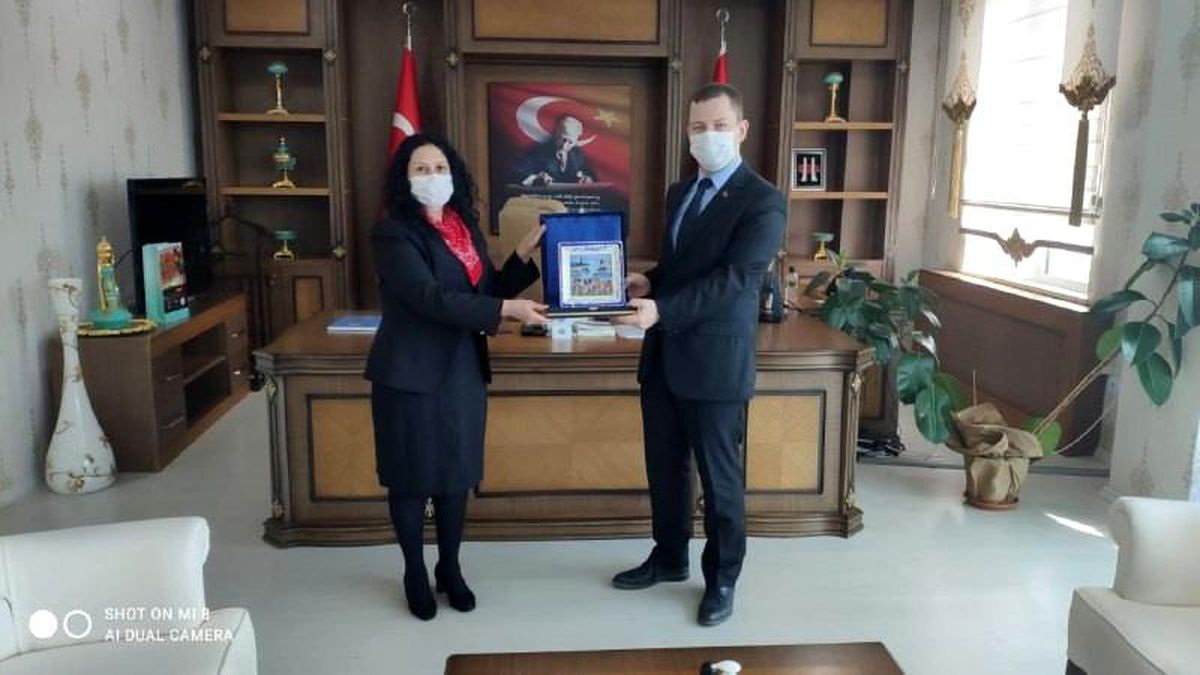 Müdür Acaroğlu\'ndan Kaymakam Demirer\'e ziyaret