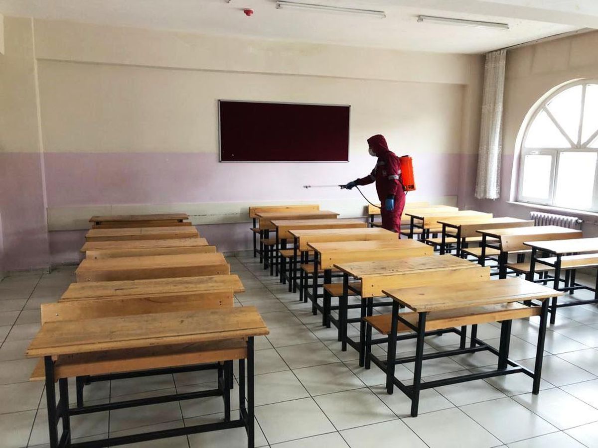 Sağlıklı eğitim için okullar dezenfekte edildi