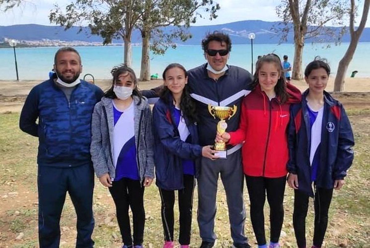 Salihlili atletler final biletini kaptı