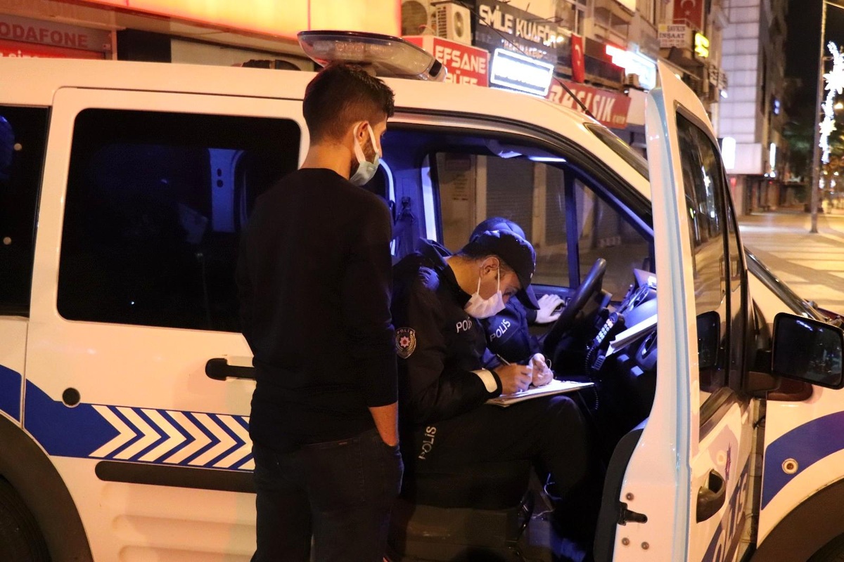 Sokağa çıkma kısıtlamasına uymayan 194 kişiye 174 bin 500 TL cezai işlem uygulandı
