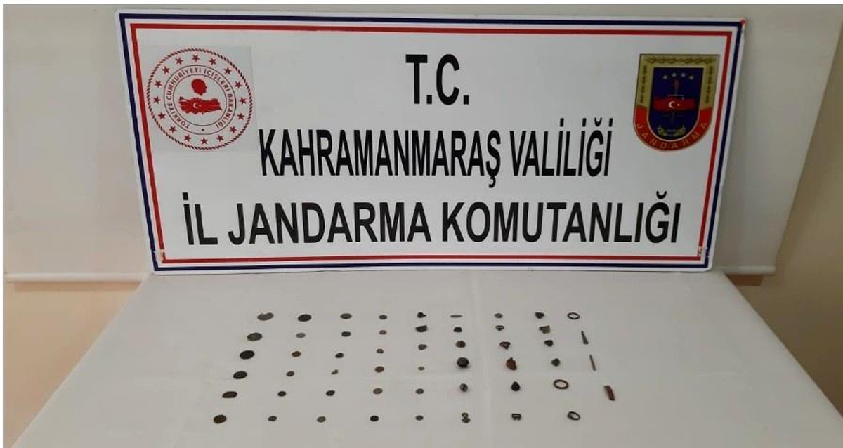 Tarihi eserlere müşteri ararken yakalandı