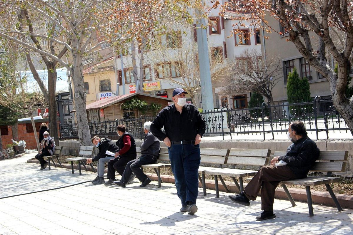 Afyonkarahisar\'da vatandaşlar daha sert tedbirler alınmasını istiyor