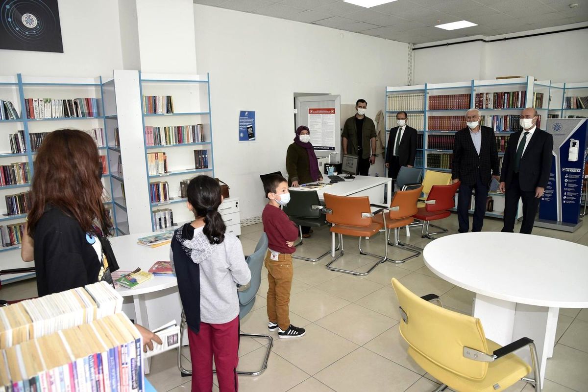 Başkan Pekyatırmacı\'dan hafız adaylarına ziyaret