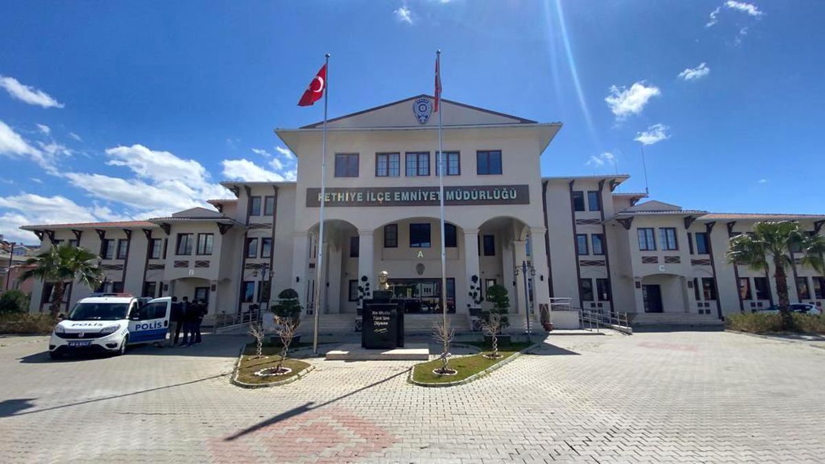 FETÖ üyelerini yurt dışına çıkaran çeteye operasyon: 5 gözaltı