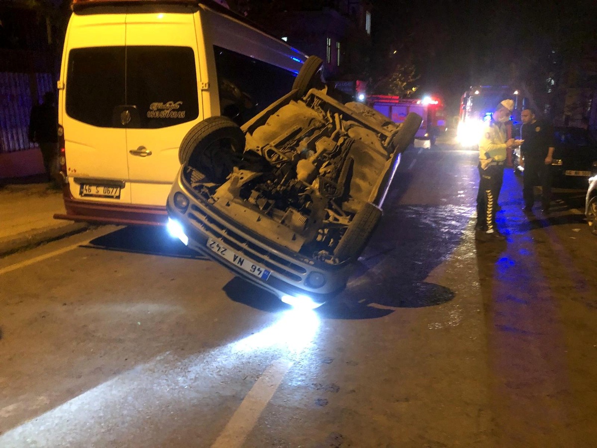 İki araca çarpan otomobil takla attı: 2 yaralı