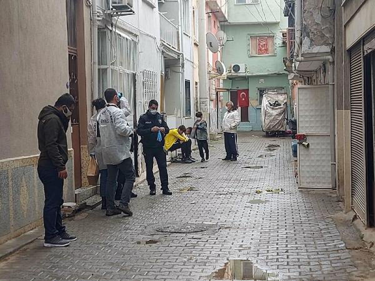 Son dakika... İzmir\'de başından vurulmuş yaralı bulunan kişiyle ilgili 2 gözaltı