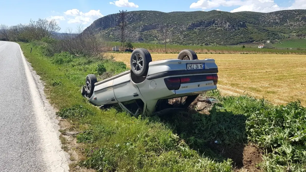 Son Dakika | Korona virüs test sonucunu öğrenmeye giden aile kaza yaptı: 3 yaralı