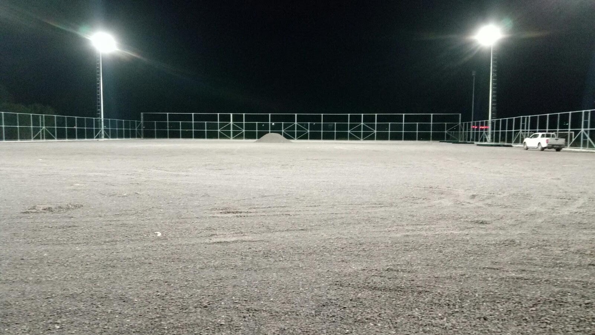 Kullar futbol sahasının aydınlatması tamam