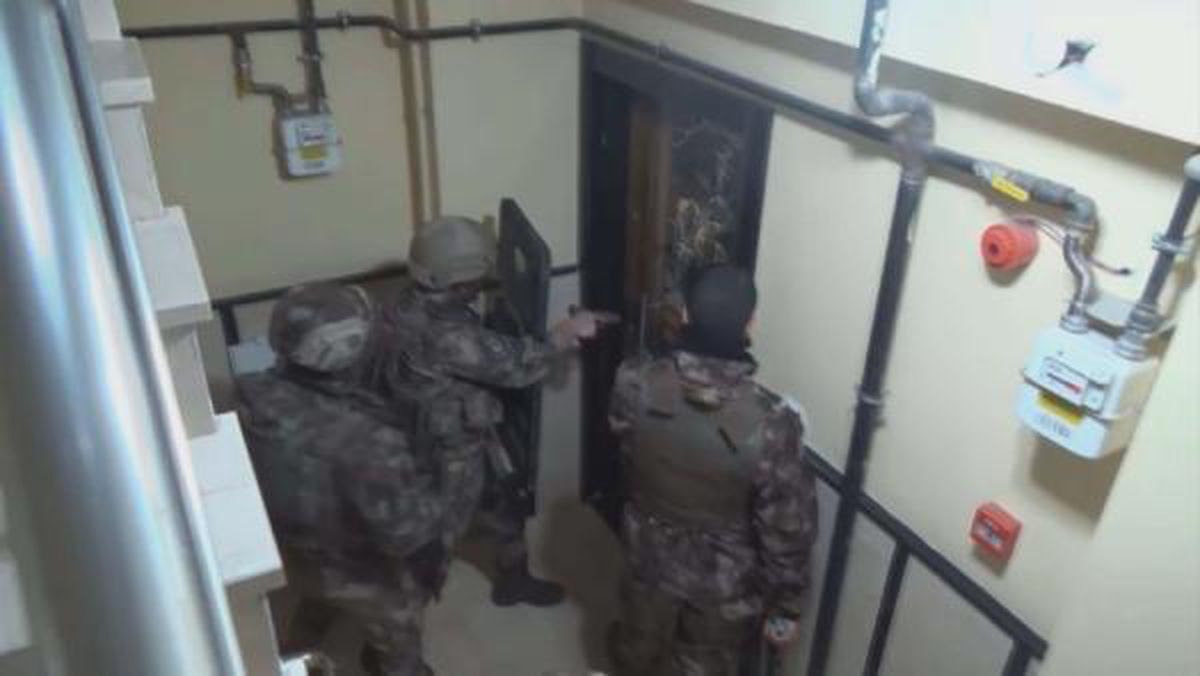 MİT ve emniyetten DEAŞ operasyonu; Eylem hazırlığında olduğu öne sürülen 14 kişi yakalandı (2)