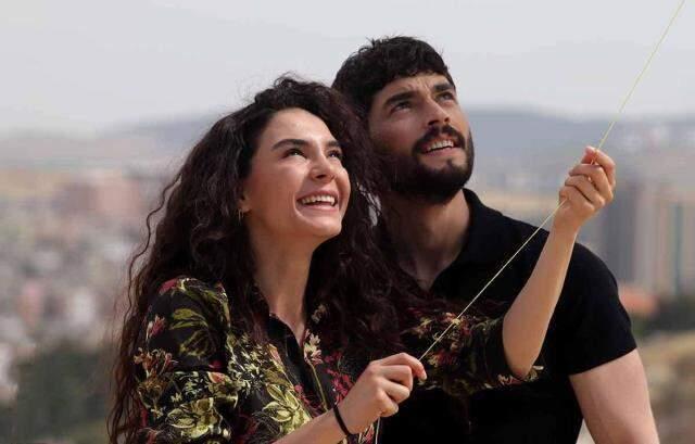 Sette olay çıkardığı iddia edilen Akın Akınözü'nden açıklama geldi