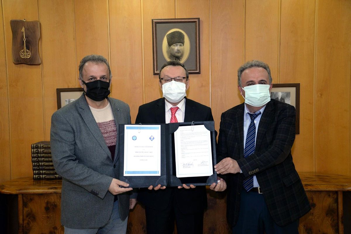 Uludağ Üniversitesi ile Şiddetle Mücadele Vakfı işbirliğinde danışman ve arabulucu yetiştirilecek