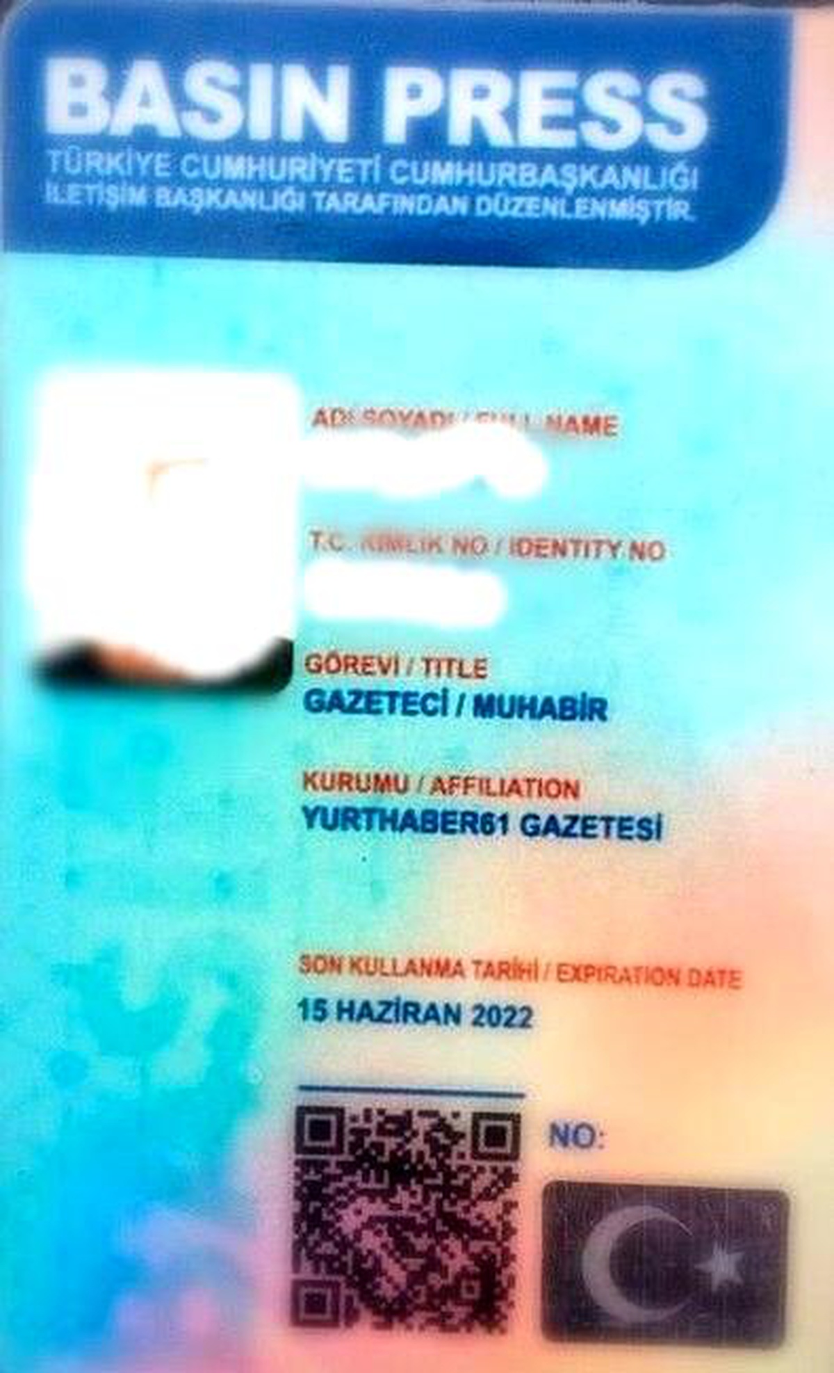 Sokağa çıkma kısıtlamasını delmek için sarı basın kartının sahtesini hazırlamışlar