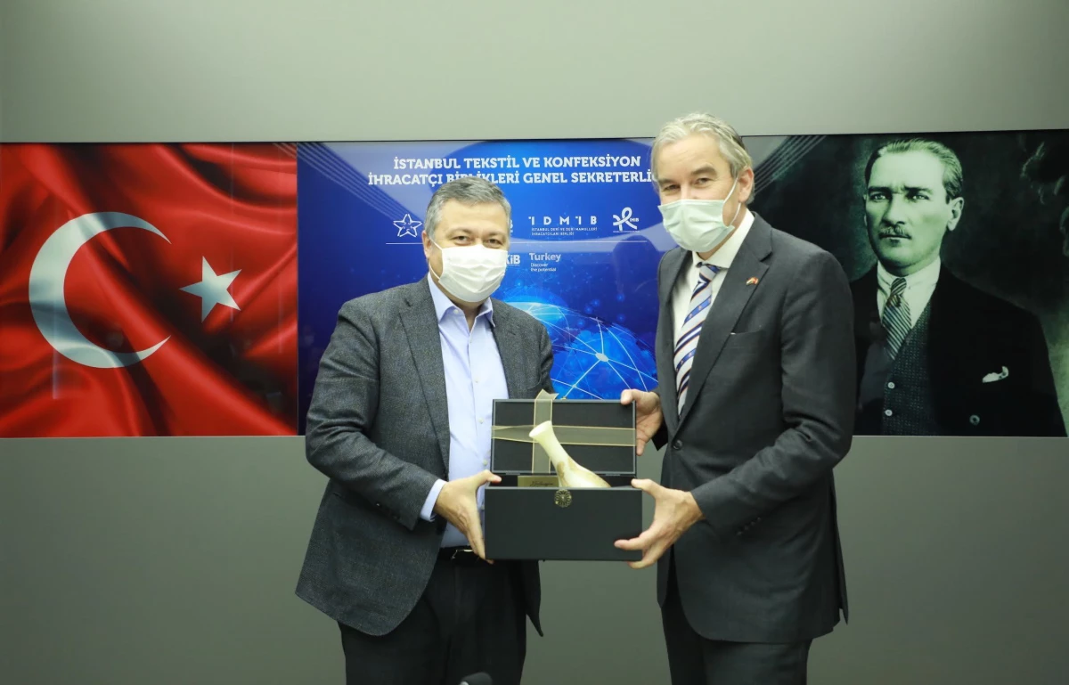 Türk Tekstil Sektörü ve Hollanda geri dönüşüm alanında iş birliğine hazır