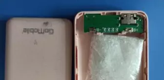 Uyuşturucuyu taşınabilir şarj aletine gizlemiş