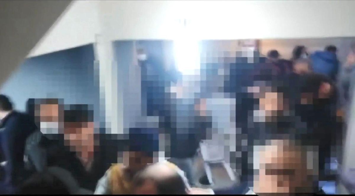 Villada tombala partisine polis baskını