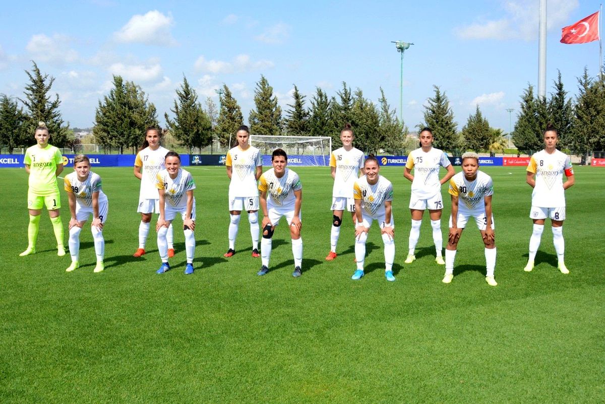 ALG Spor çeyrek finali garantiledi