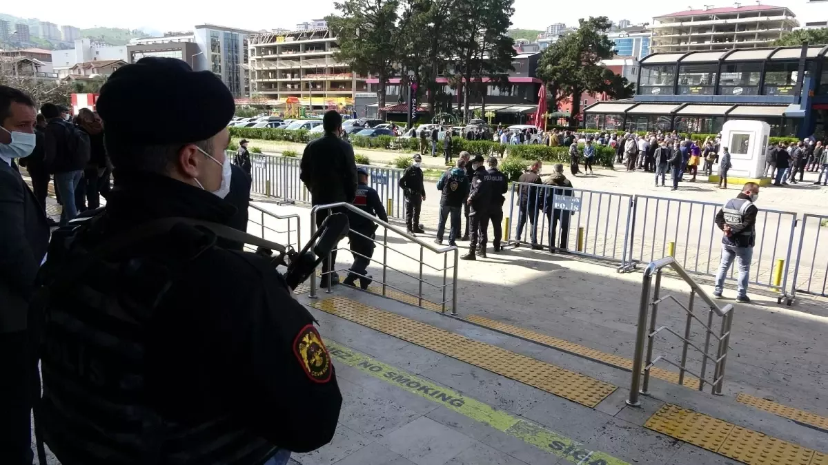 Son dakika haber | Artvin\'in Hopa ilçesinde 2011 yılında düzenlenen miting öncesi çıkan olaylarda hayatını kaybeden Lokumcu\'nun davası başladı