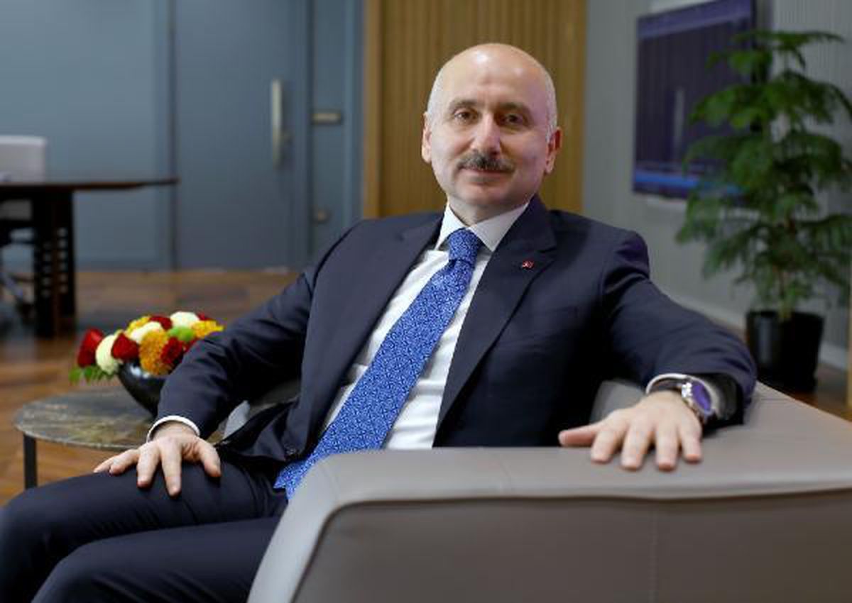 Bakan Karaismailoğlu: Pandemide havalimanlarında 73 milyon yolcuya hizmet verildi
