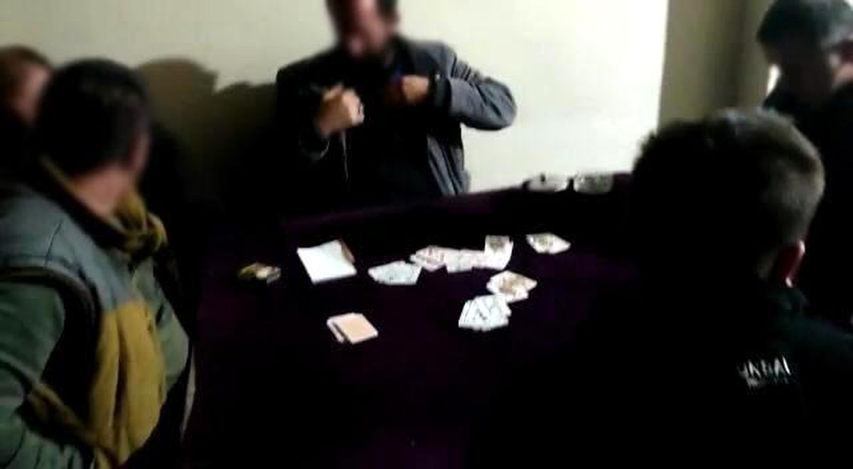 Bayburt\'ta kısmi kapanma tedbirlerine aykırı davranan 12 kişiye idari para cezası uygulandı