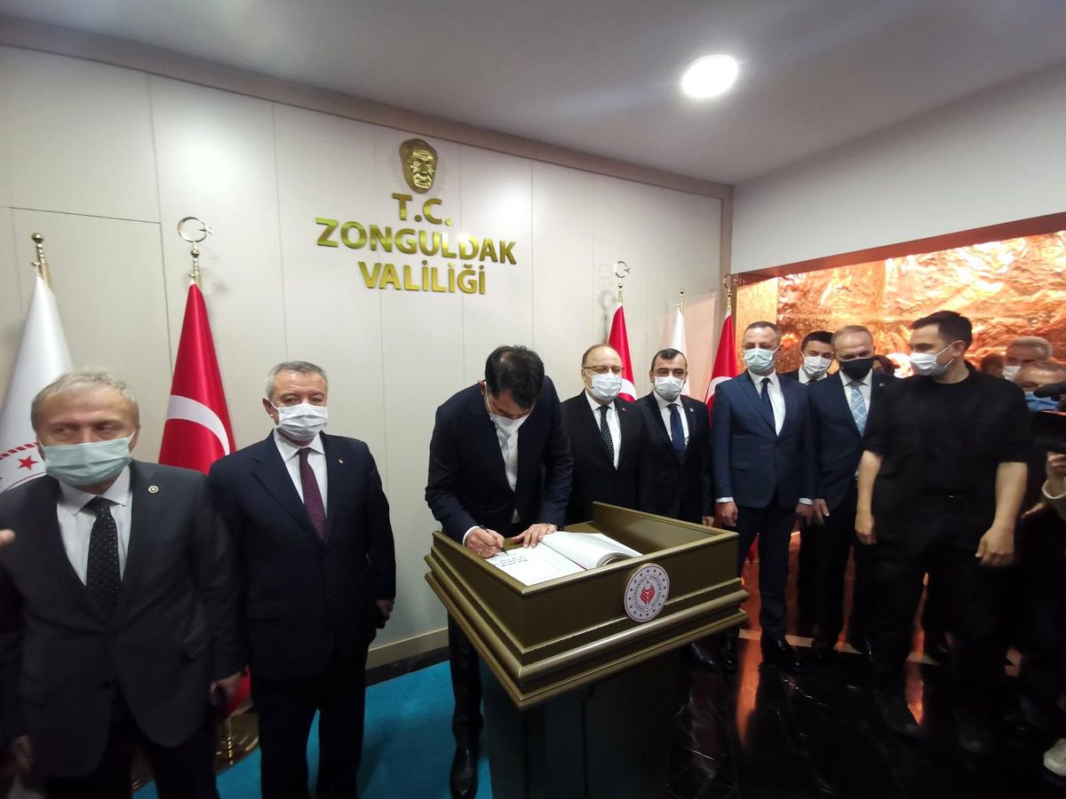 Son dakika haber! Çevre ve Şehircilik Bakanı Murat Kurum Zonguldak\'ta