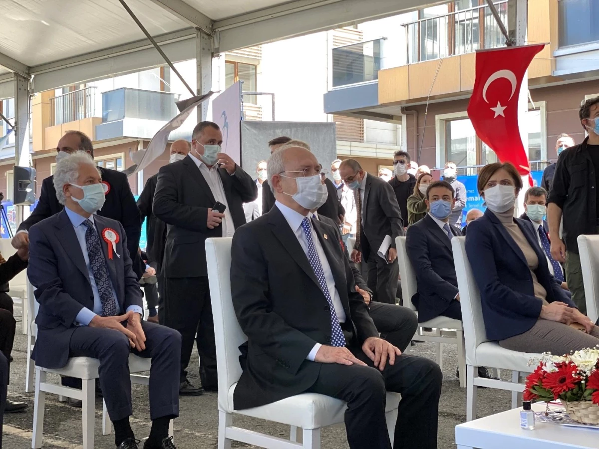 CHP Genel Başkanı Kılıçdaroğlu, Beylikdüzü\'nde 23 çocuk parkının açılışına katıldı