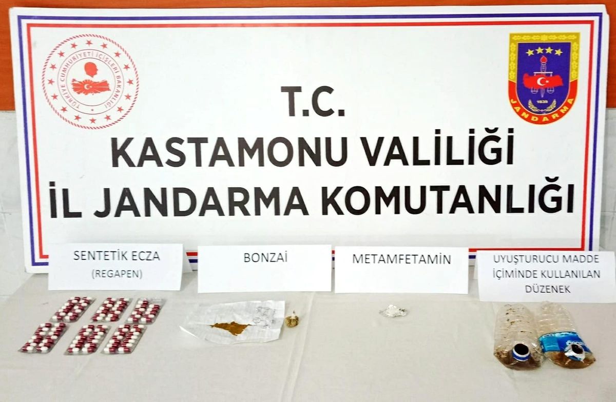 \'Dur\' ihtarına uymayan araçtan uyuşturucu çıktı