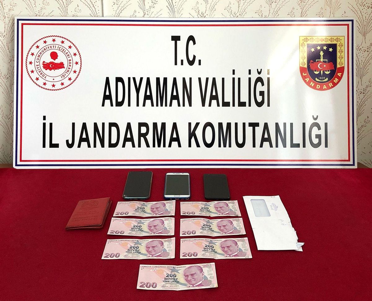 Jandarma uyuşturucu ve sahte para ele geçirdi