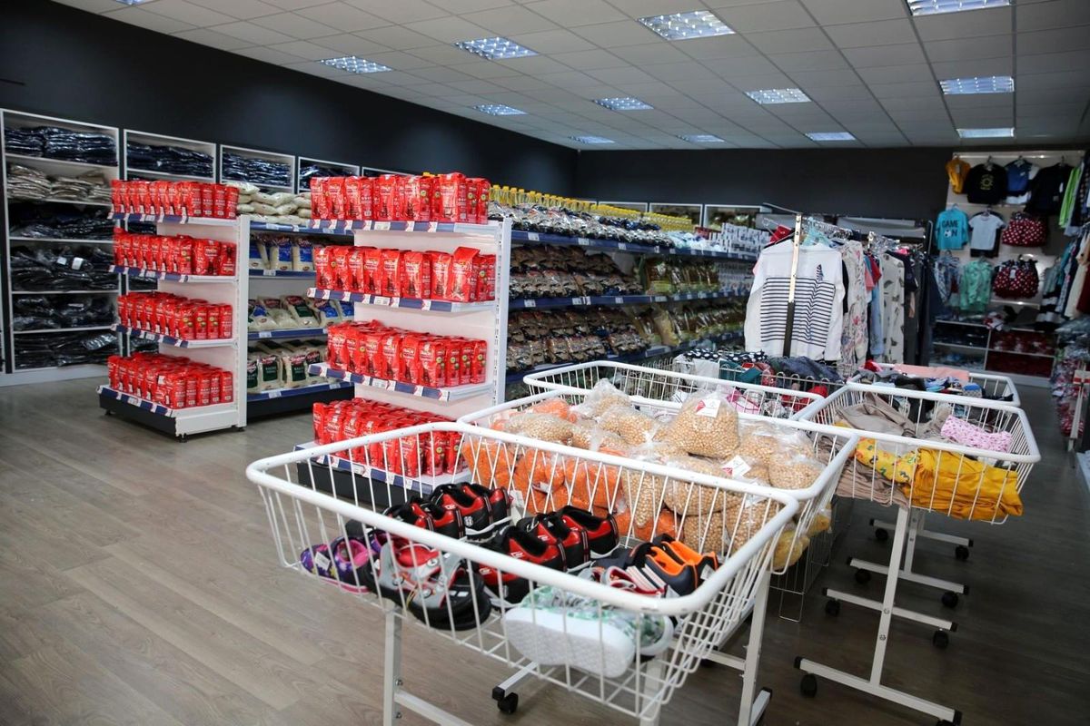 Karaköprüde ihtiyaç sahibi aileler için sosyal market