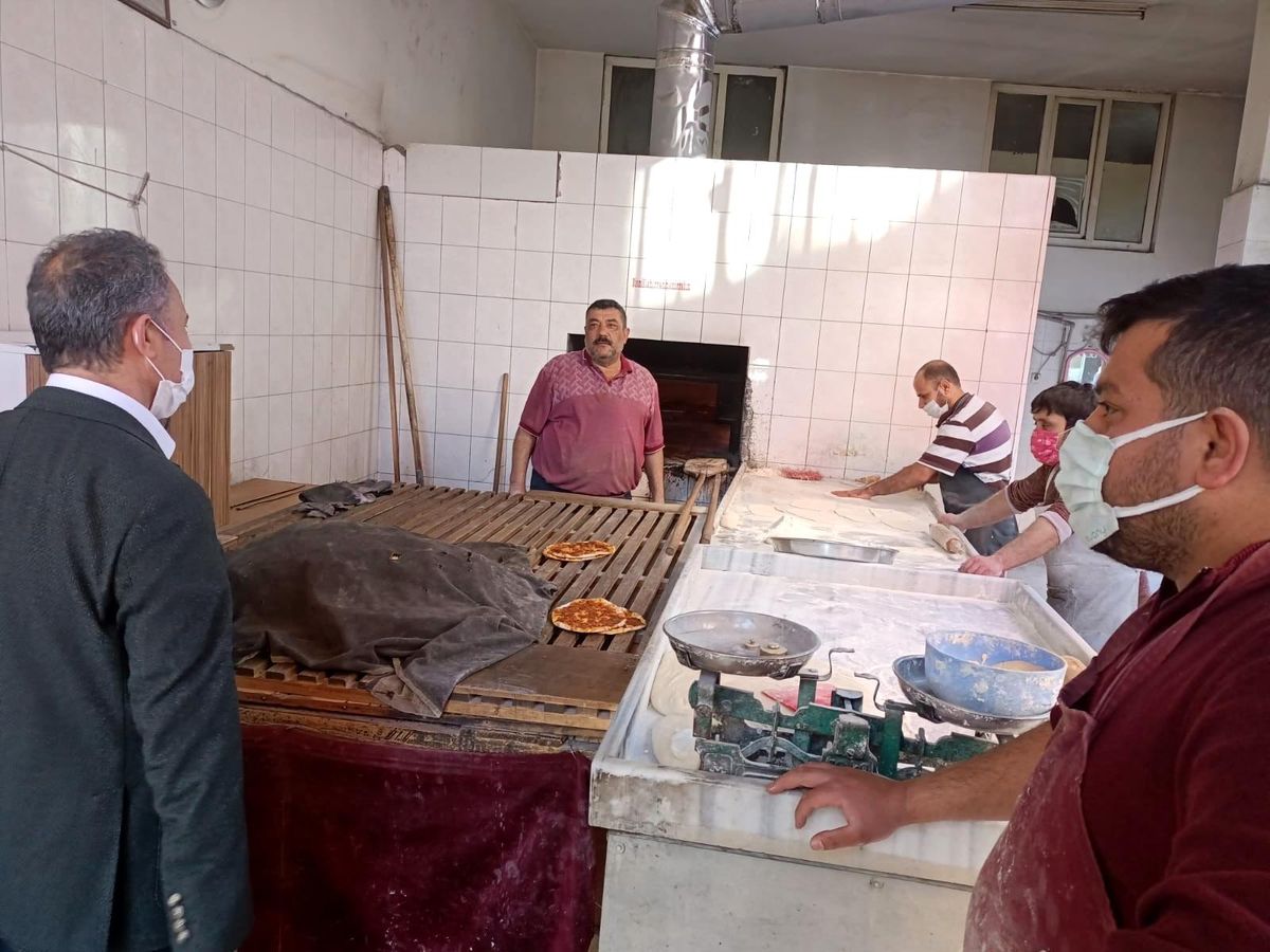 Kılınç, esnaflarla bir araya geldi