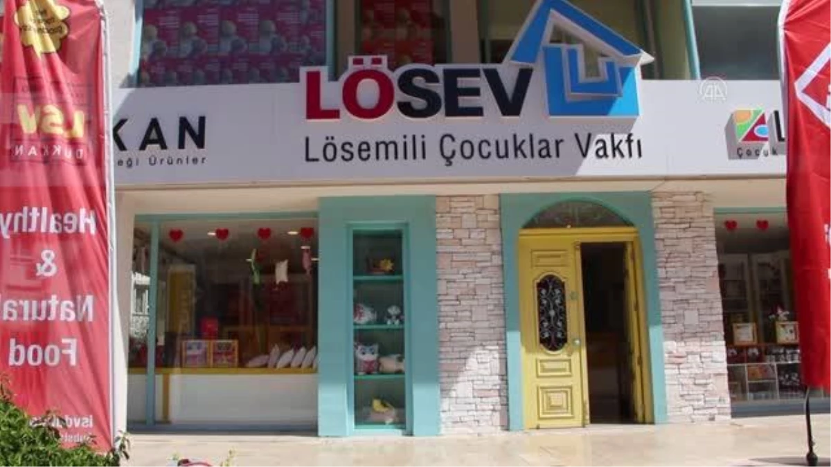 LÖSEV\'in ramazan kolileri ihtiyaç sahiplerine ulaştırılıyor