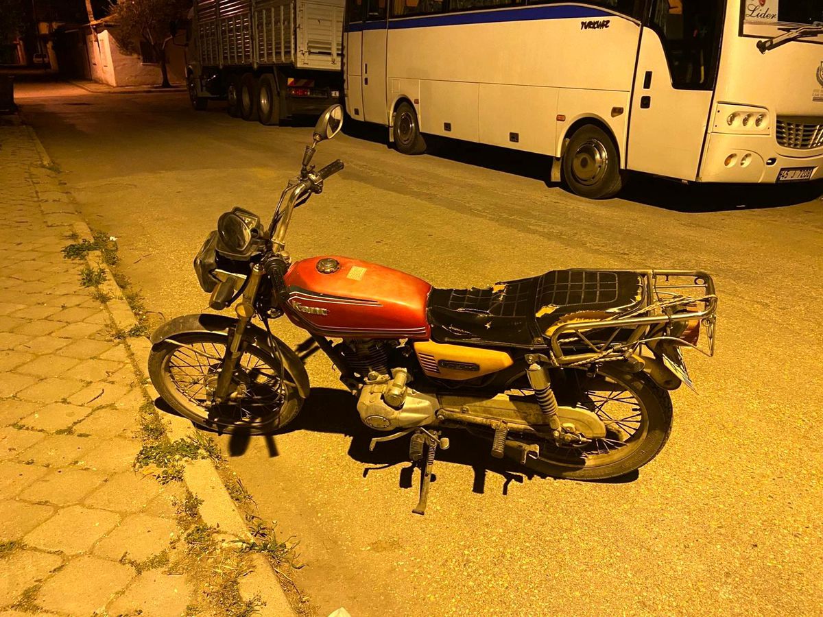 Motosiklet hırsızı bekçilerden kaçamadı
