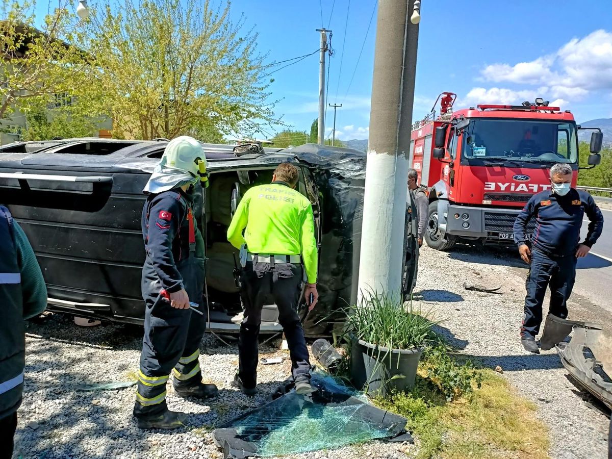 Otomobil takla attı, 2 kişi yaralandı