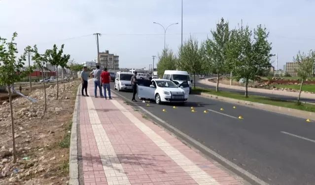 Pusuya düşürülüp kurşunların hedefi oldu! Delik deşik edilen araçtan kanlar içinde çıkarıldı Pusuya düşürülüp kurşunların hedefi oldu! Delik deşik edilen araçtan kanlar içinde çıkarıldı
