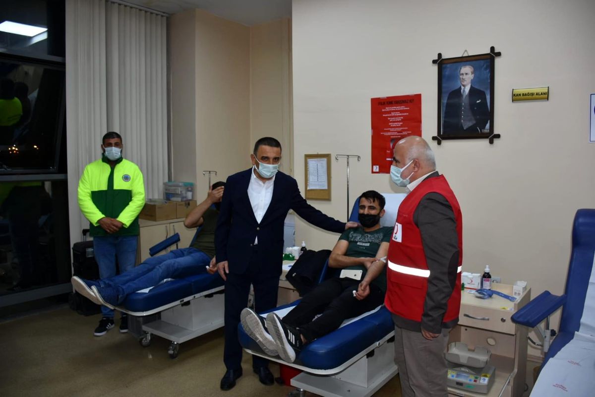 Siirt Valisi Hacıbektaşoğlu: "Bir ünite kan verene bir porsiyon büryan hediye"