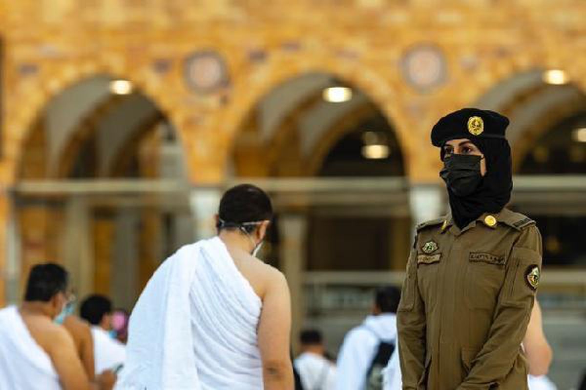 Suudi Arabistan\'da bir ilk: Hac ve Umre ziyaretlerinde kadın görevli