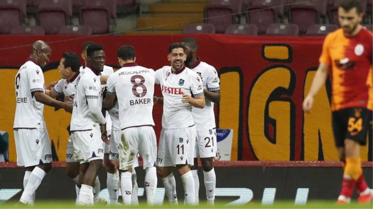 Dev maçta kazanan yok! 1-1\'lik sonuçla Galatasaray ve Trabzonspor hanesine 1\'er puan yazdırdı