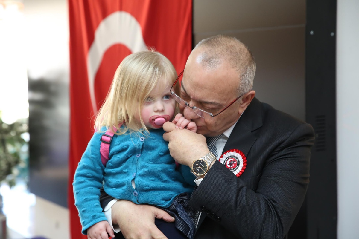 Başkan Ergün, Ulusal Egemenlik ve Çocuk Bayramı\'nı kutladı