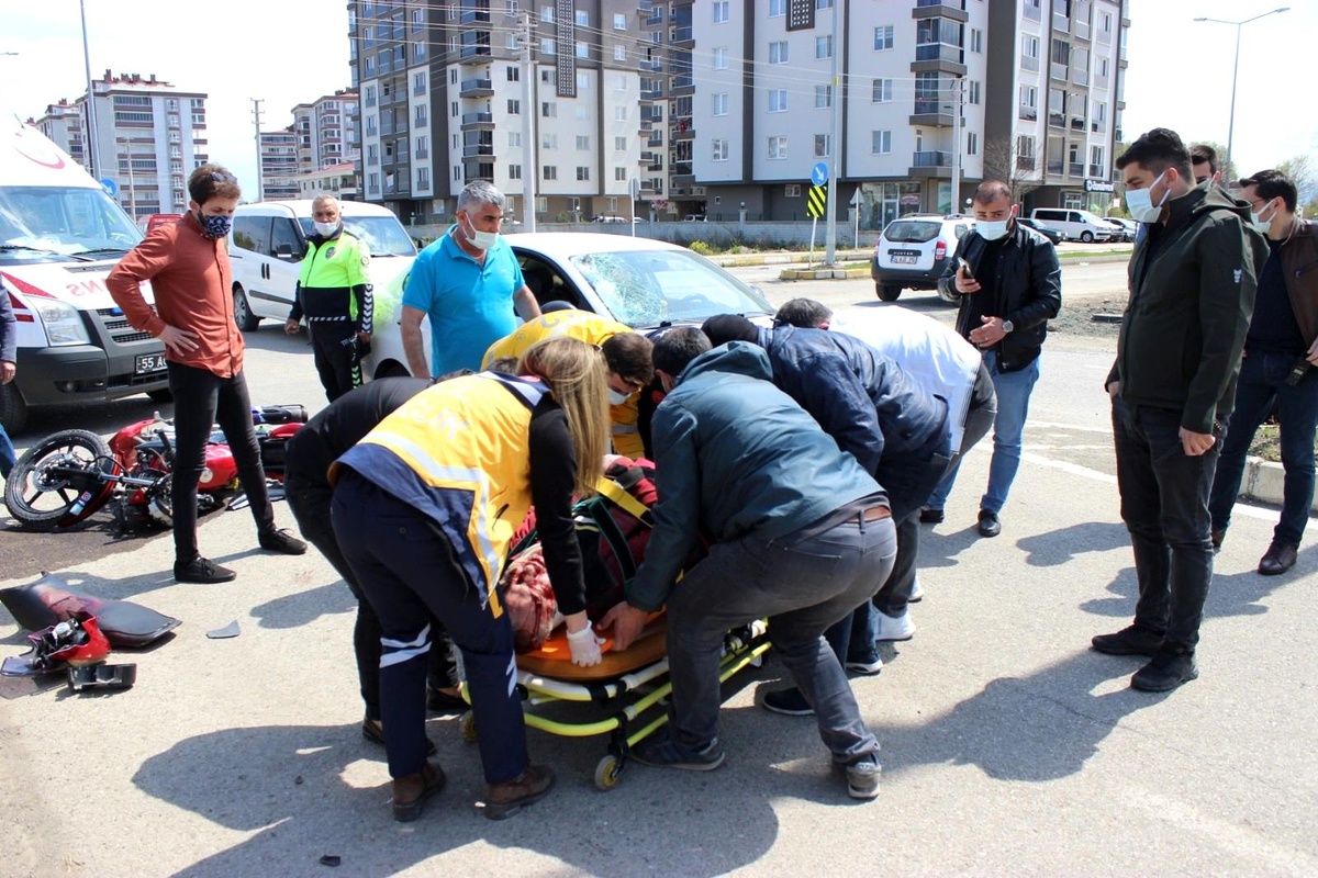 Çarşamba\'da trafik kazası: 1 yaralı