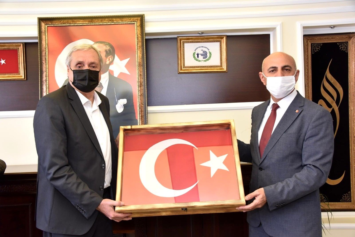 Cumhuriyetin ilanının 100\'üncü yılında göndere çekilecek