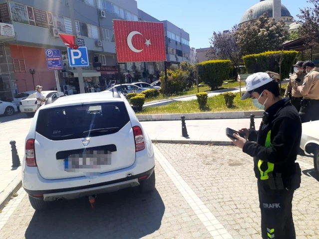 Dalaman'da engelli park yerlerini kullananlara ceza