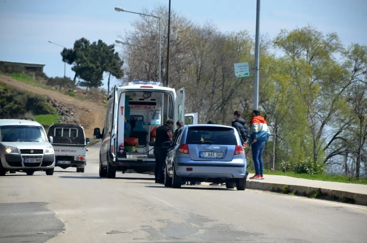 Direksiyon hakimiyetini kaybedince motordan düştü