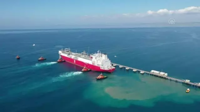 Türkiye'nin ilk FSRU'su Ertuğrul Gazi, BOTAŞ Dörtyol Terminali'ne yanaştı (2) Türkiye'nin ilk FSRU'su Ertuğrul Gazi, BOTAŞ Dörtyol Terminali'ne yanaştı (2)