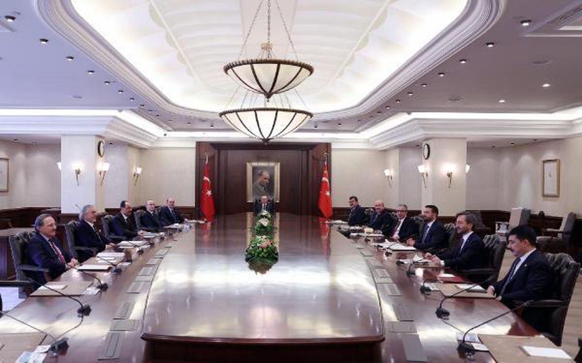 Erdoğan, Cumhurbaşkanlığı Politika Kurulu başkanvekilleriyle görüştü